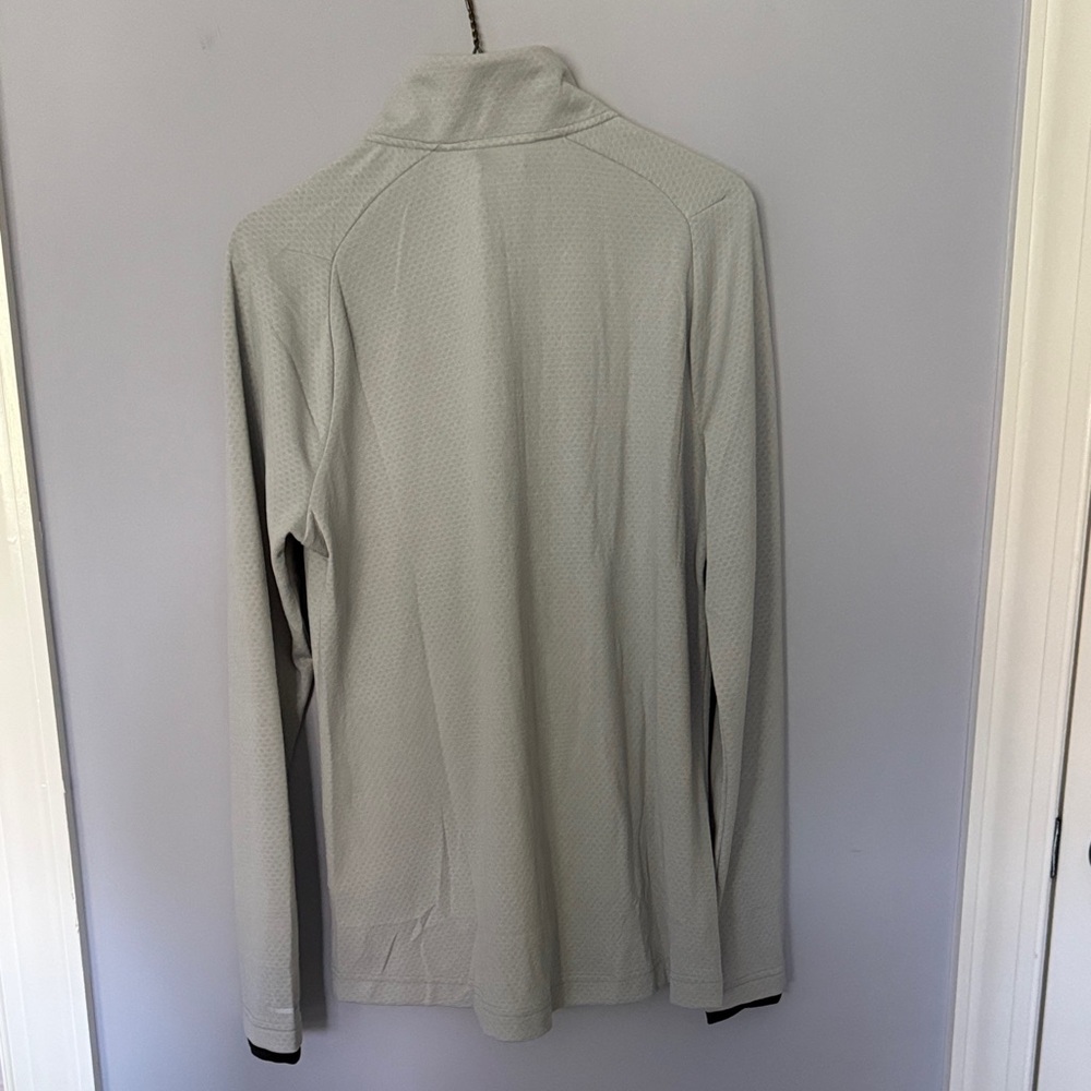 Women's Light Gray Zip Jacket with pockets and black accents CNN - Picture 5 of 6